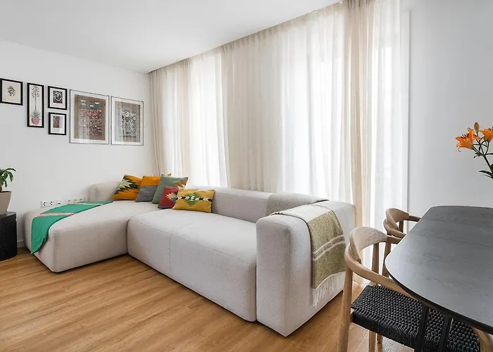 Sunny & Stylish 2Br Flat - Brand New In Porto Lejlighed