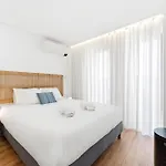 Sunny & Stylish 2br Flat - Brand New In 아파트 *