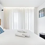 Sunny & Stylish 2br Flat - Brand New In 포르투