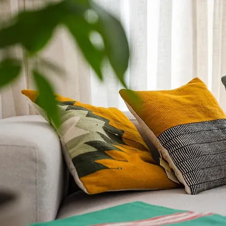 Sunny & Stylish 2Br Flat - Brand New In Porto Apartman Porto