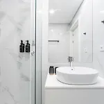 Sunny & Stylish 2br Flat - Brand New In
