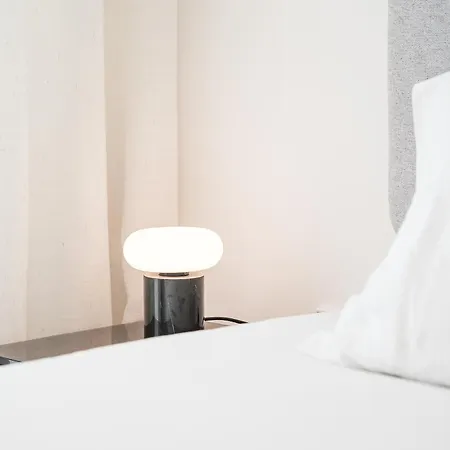 Апартаменты Sunny & Stylish 2br Flat - Brand New In *