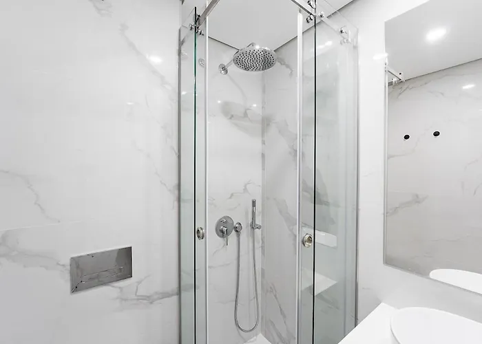 Sunny & Stylish 2Br Flat - Brand New In Porto Апартаменты *