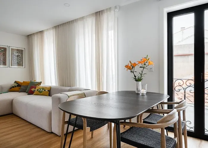 Sunny & Stylish 2Br Flat - Brand New In Porto Apartment *